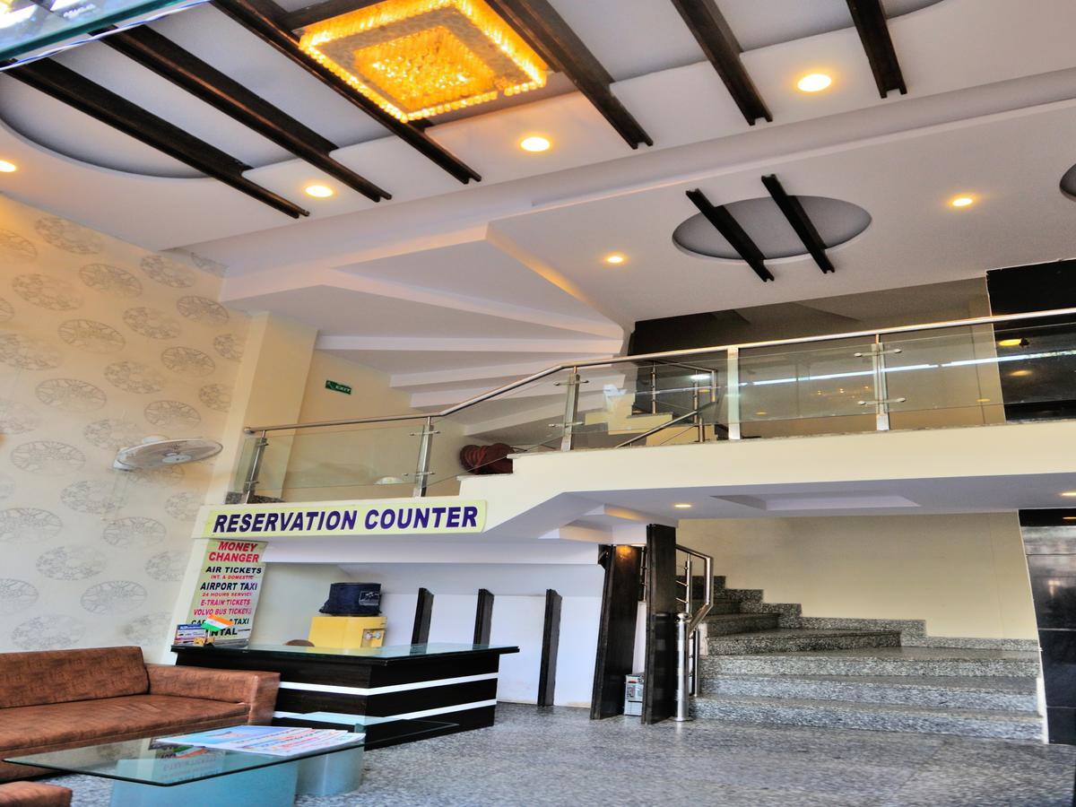 Hotel Gold Star - Paharganj New Delhi