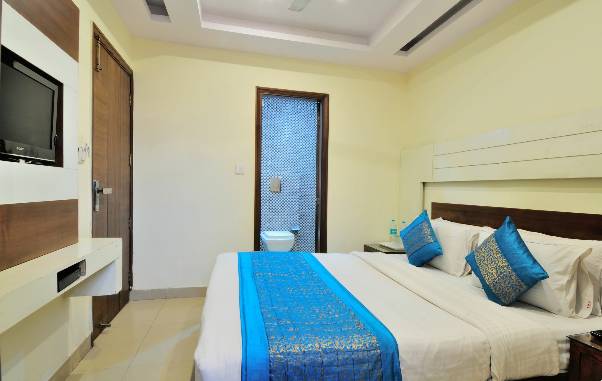Gold Star - Paharganj 3*